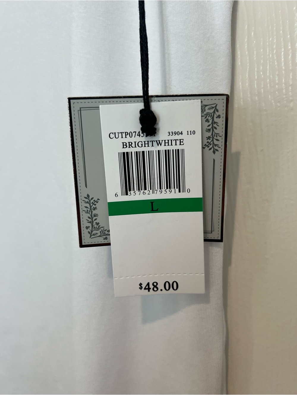 Cupio White V-Neck Sleeveless Tank - Picture 3 of 3